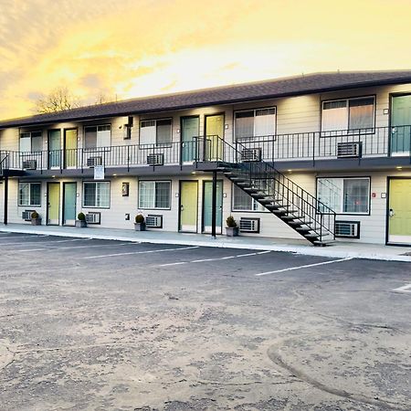 Royal Inn Eugene- Airport Εξωτερικό φωτογραφία